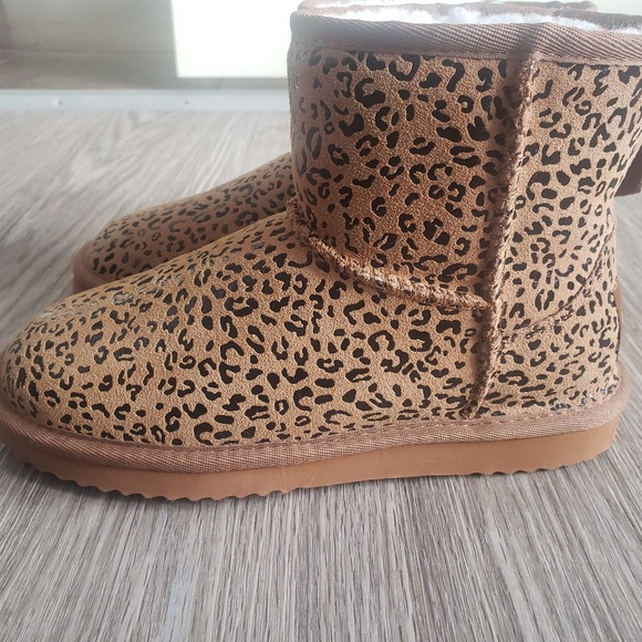 Emu Ridge Sophie Mini Print Ankle Boots - Picture 7 of 9